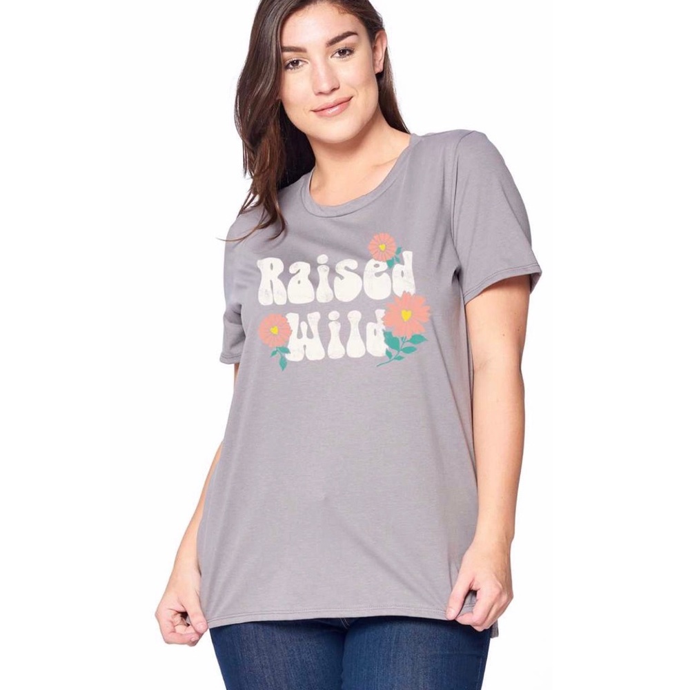 PLUS SIZE! Raised Wild Graphic 🌻